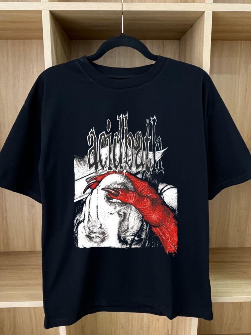 Acid Bath Red Claw Horror Illustration Printed T-shirt